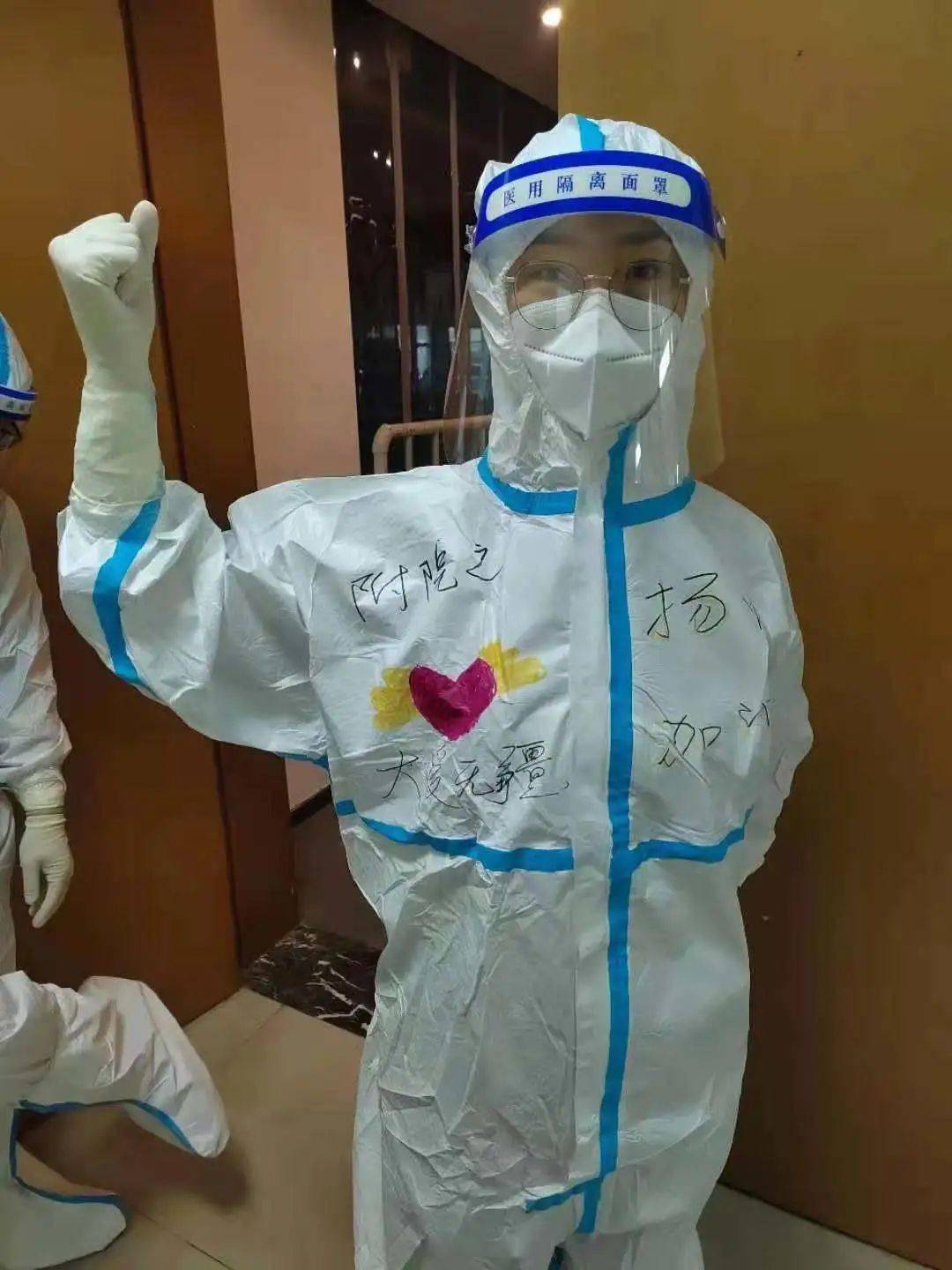 青岛疫情情况最新〃青岛疫情最新消息!一个让人愤怒,一个令人振奋!