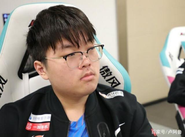 今日热议“wepoKer怎么安装挂件	”附开挂脚本详细步-第2张图片