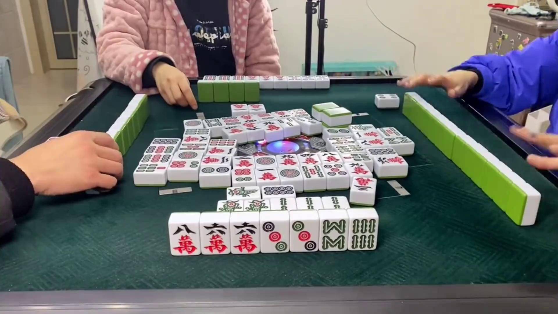 分享一款“贵州捉鸡麻将有挂吗	”分享装挂步骤-第1张图片
