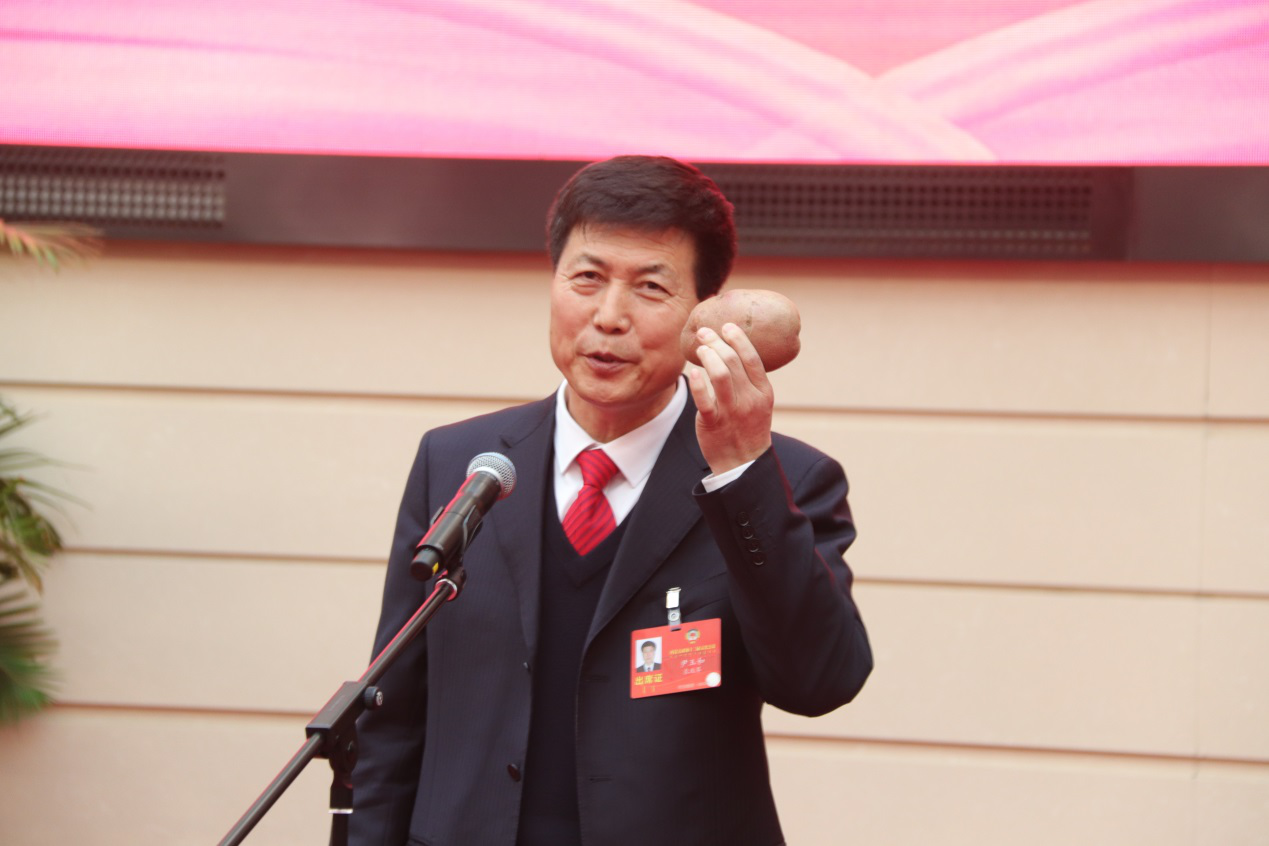 传递经验“全民内蒙古打大A有挂吗”的确是有挂-第1张图片