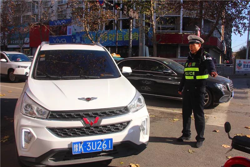 成都单双号限行规定︰(成都单行道限行的时间一般是几点)-第1张图片